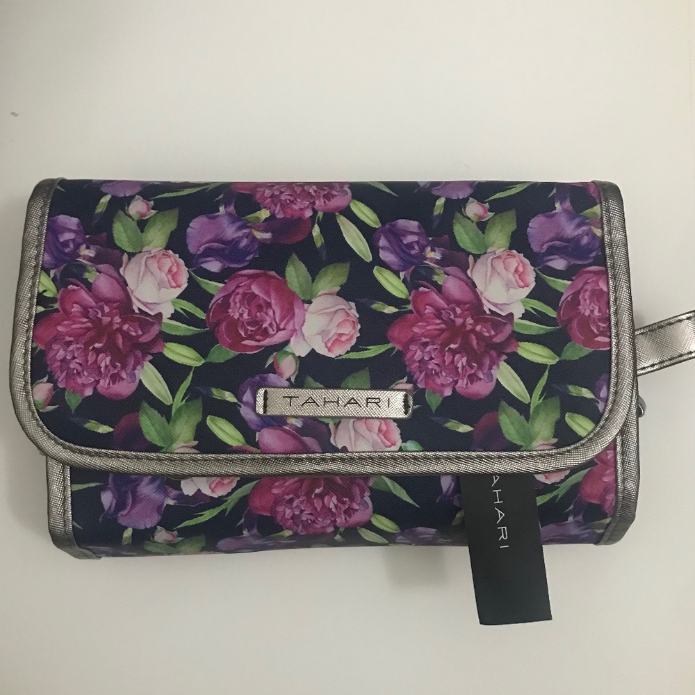 Tahari Women’s Hanging Travel Case/Bag One Size Floral